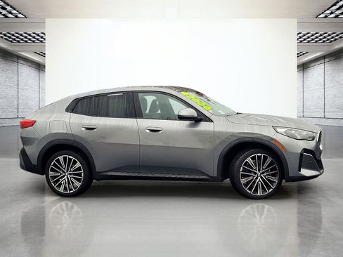 Certified 2025 BMW X2 xDrive28i w/ Convenience Package image 4