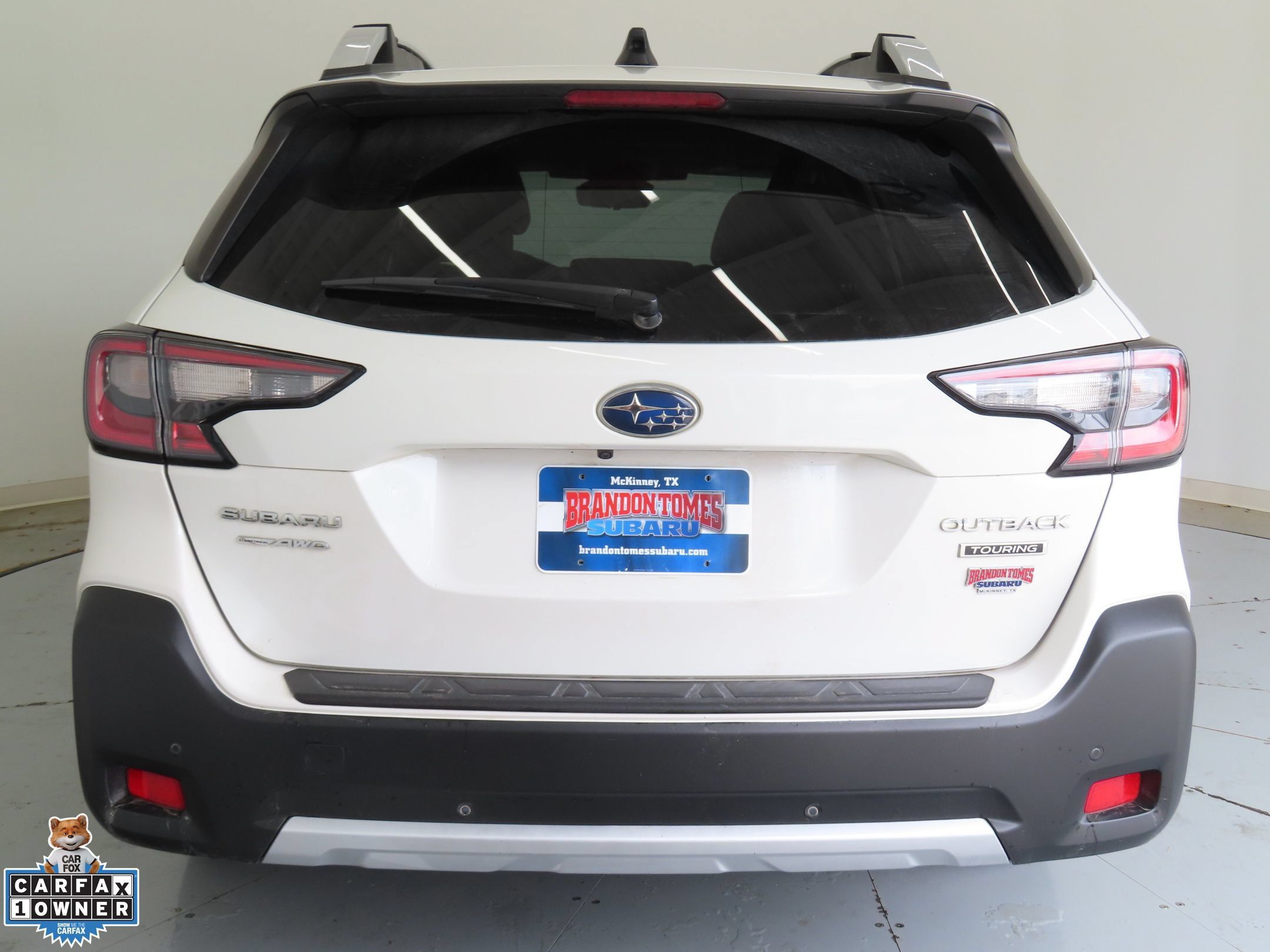 Used 2023 Subaru Outback Touring w/ Tech Package 2 AWD/4WD image 4