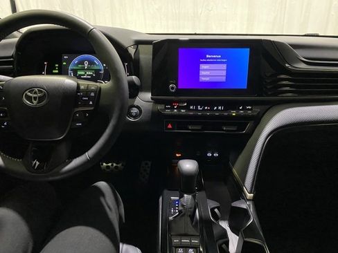 Certified 2025 Toyota Camry SE image 19