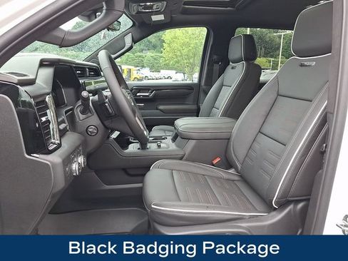 Used 2026 GMC Sierra 1500 AT4X w/ LPO, Black Badging Package AWD/4WD image 2