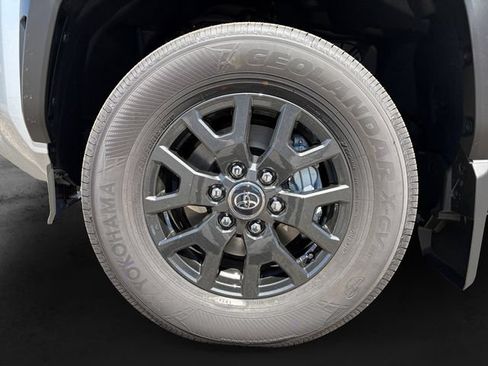 New 2026 Toyota 4Runner SR5 AWD/4WD image 11