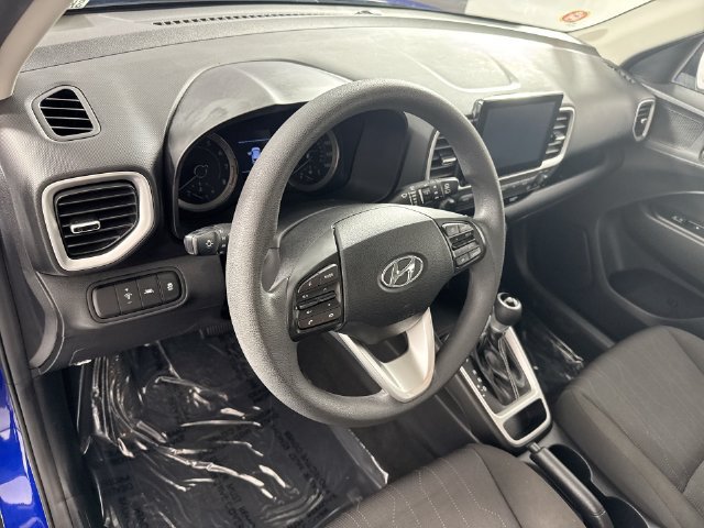Used 2022 Hyundai Venue SE FWD image 22