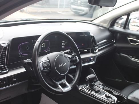Used 2023 Kia Sportage EX image 23