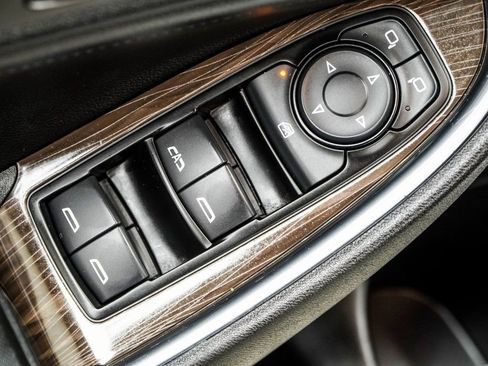 Used 2024 Chevrolet Malibu LT FWD image 43