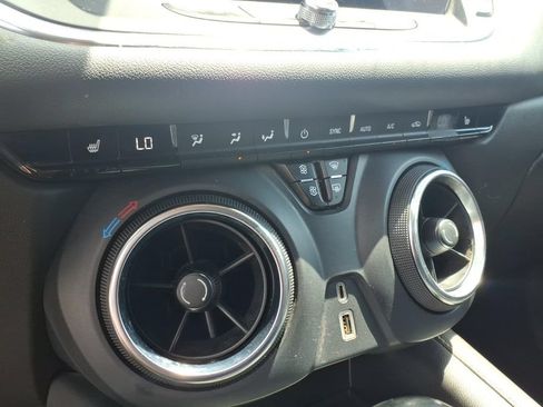 Used 2023 Chevrolet Blazer LT FWD image 20