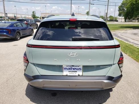 Used 2024 Hyundai Kona Limited AWD/4WD image 4
