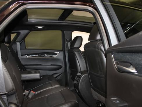 Used 2020 Cadillac XT5 Premium Luxury image 11