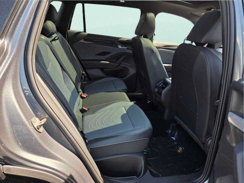 New 2026 Volkswagen Tiguan SE R-Line FWD image 16
