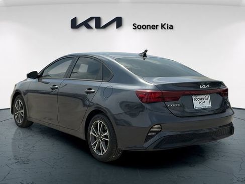 Used 2023 Kia Forte LXS FWD image 4