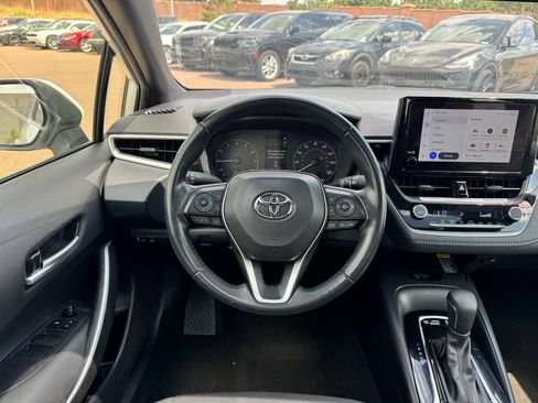 Used 2024 Toyota Corolla SE w/ SE Premium Package FWD image 11