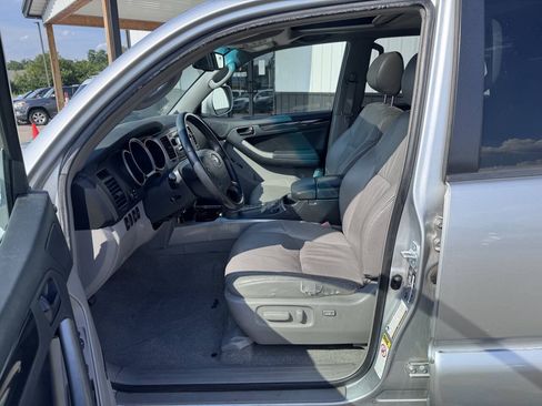 Used 2008 Toyota 4Runner Limited w/ Limited Extra Value Pkg 1 RWD image 13