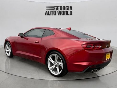 Used 2020 Chevrolet Camaro LT image 3