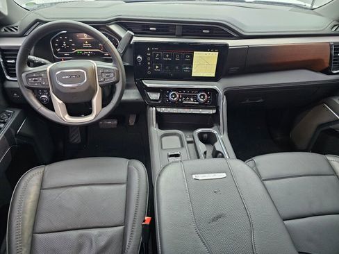 Used 2025 GMC Sierra 3500 Denali image 15