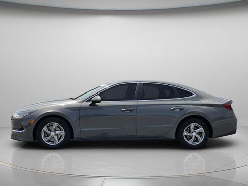 Used 2023 Hyundai Sonata SE FWD image 3