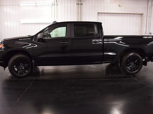 Used 2024 Chevrolet Silverado 1500 Custom AWD/4WD image 4