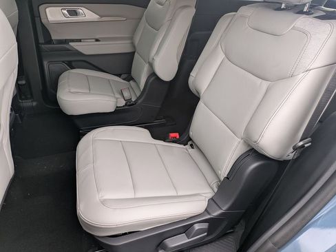 New 2026 Ford Explorer Active w/ Active Comfort Package image 18
