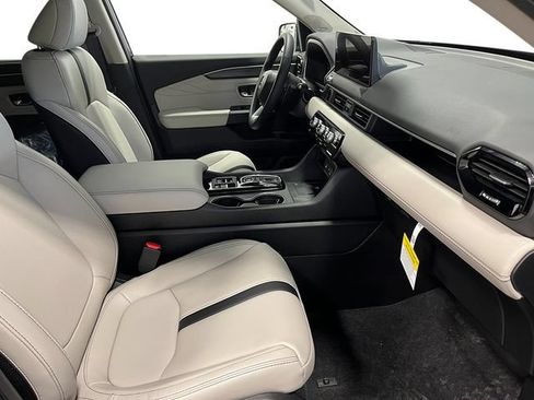 New 2026 Honda Pilot Touring image 30