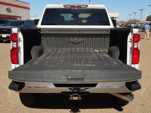 Used 2024 Chevrolet Silverado 2500 LT image 10