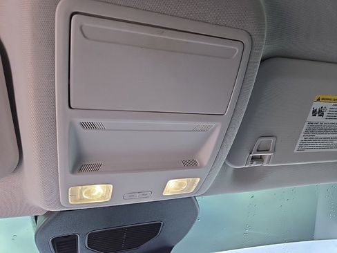 Used 2022 Ford Escape S image 30