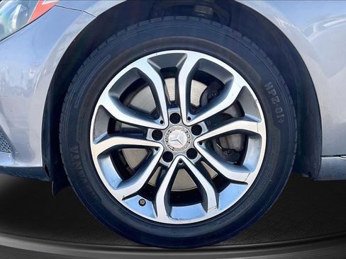 Used 2015 Mercedes-Benz C 300 Sedan image 9