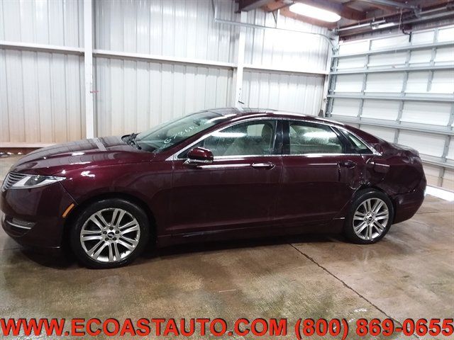 Used 2013 Lincoln MKZ FWD image 1