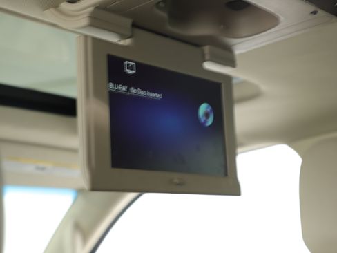 Used 2019 Cadillac Escalade Luxury image 11