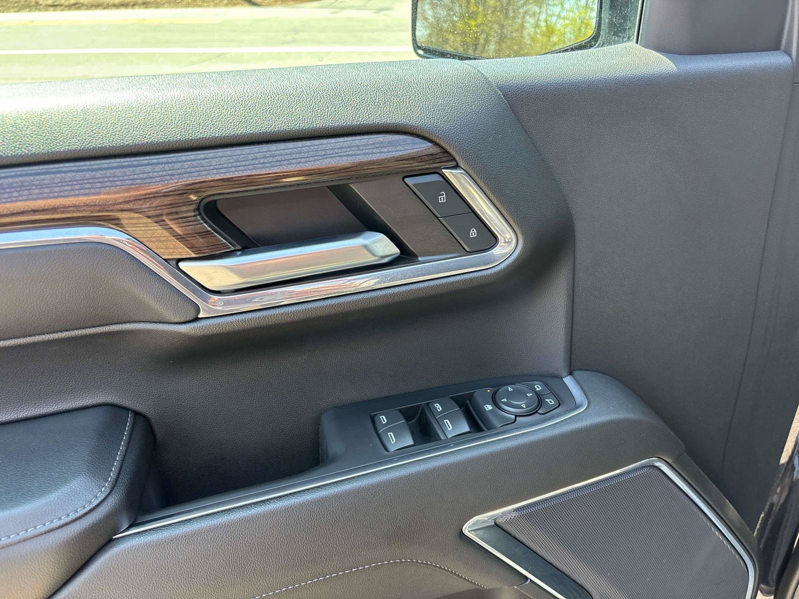 Used 2024 Chevrolet Silverado 1500 LT AWD/4WD image 12