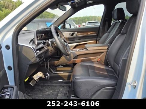 Used 2026 Cadillac Vistiq Sport w/ LPO, Floor Liner Package AWD/4WD image 11