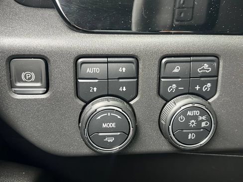 Used 2023 Chevrolet Silverado 1500 RST w/ All Star Edition Plus AWD/4WD image 9