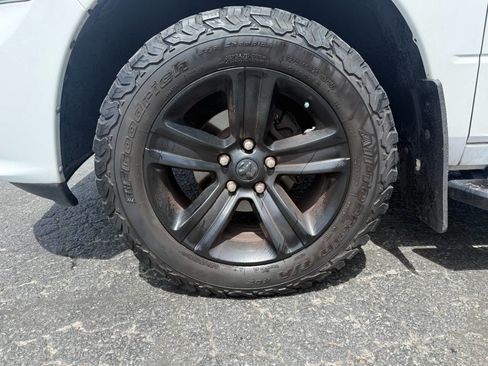 Used 2018 RAM 1500 Sport w/ Sport Premium Group AWD/4WD image 9