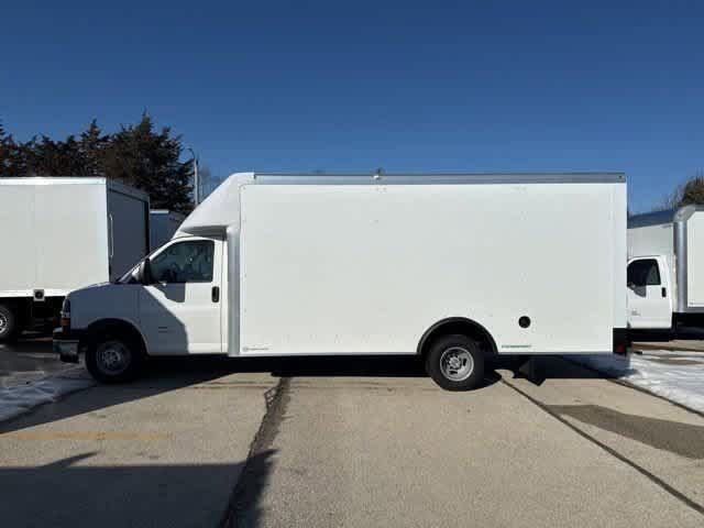 New 2025 Chevrolet Express 4500 w/ Power Convenience Package RWD image 2