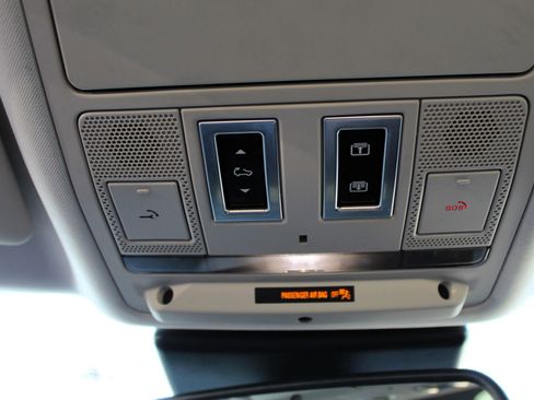 Used 2018 Jaguar F-PACE Prestige image 13