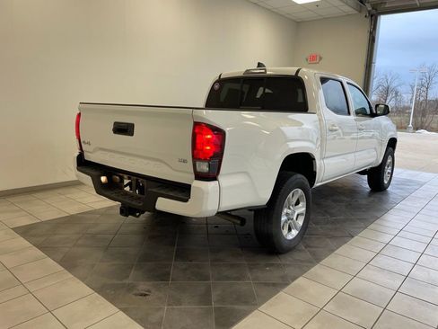 Used 2021 Toyota Tacoma SR image 5