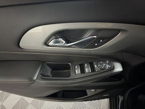 Used 2020 Chevrolet Traverse RS image 7