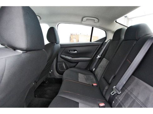 Used 2025 Nissan Sentra SR w/ Midnight Edition image 10