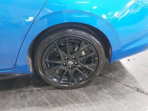Certified 2025 Nissan Sentra SR w/ Midnight Edition FWD image 33