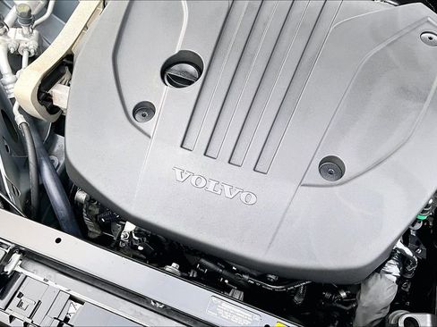 Used 2024 Volvo S60 B5 Core image 41