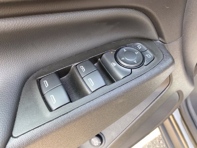 Certified 2024 Chevrolet Equinox LT w/ LPO, Floor Liner Package FWD image 17