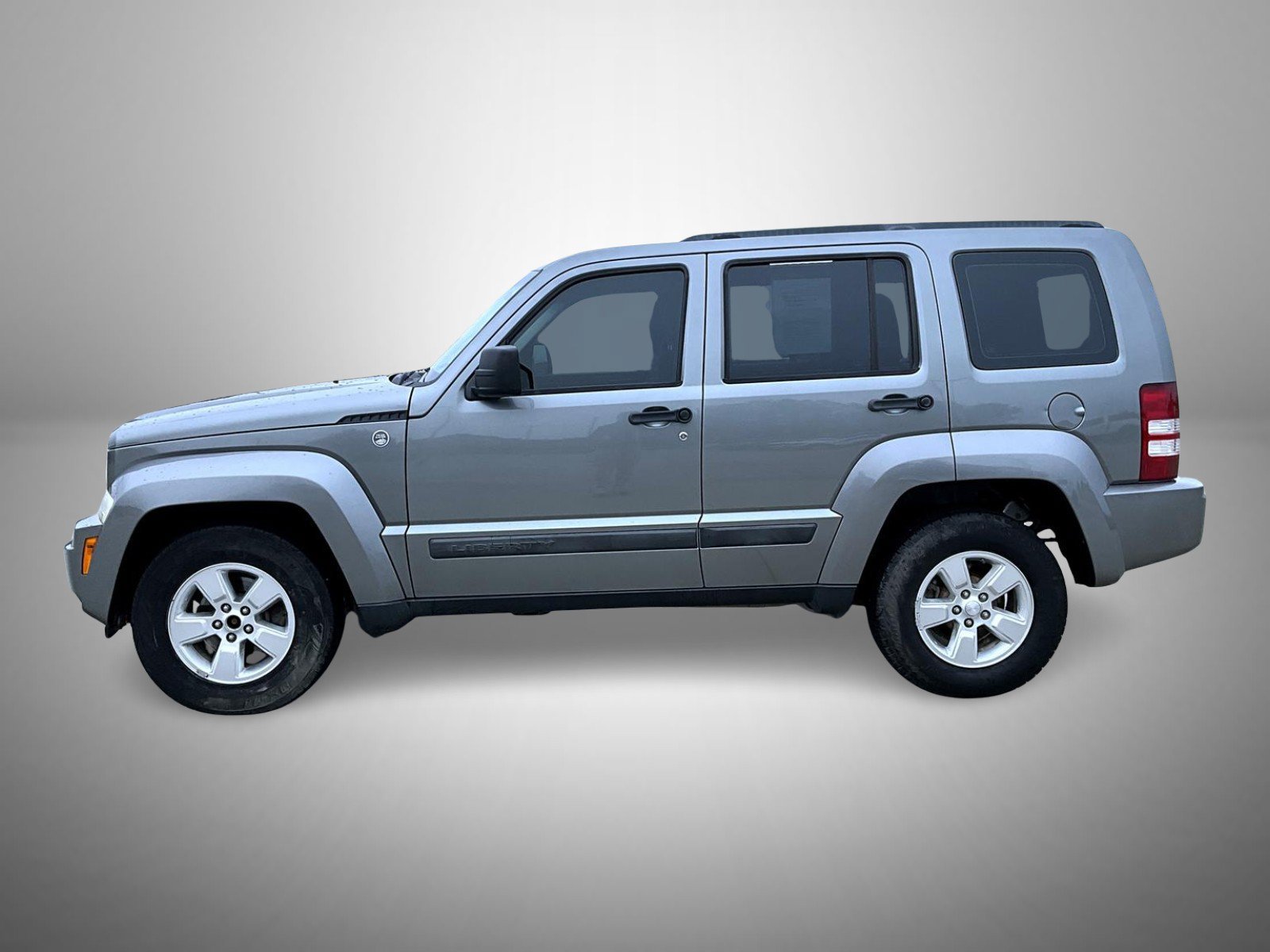 Used 2012 Jeep Liberty Sport AWD/4WD image 8