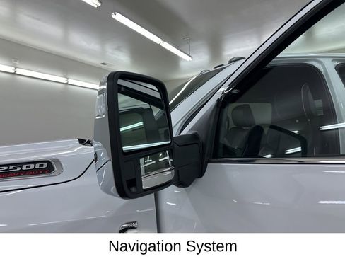 Used 2025 RAM 2500 Limited image 17