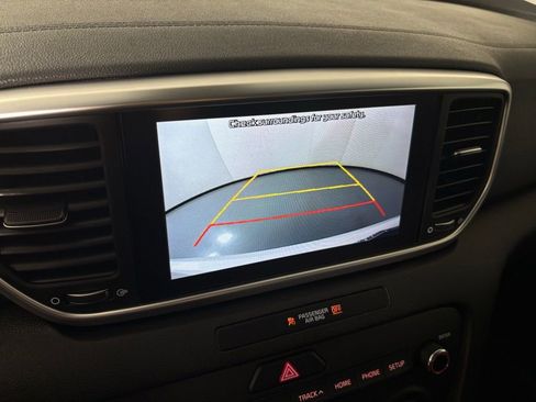Used 2022 Kia Sportage LX image 25