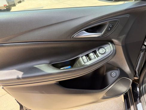 Used 2023 Buick Encore GX Select w/ Sport Touring Package FWD image 9