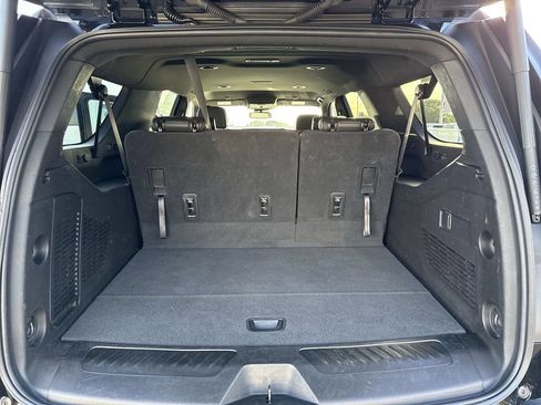 Used 2023 Chevrolet Suburban LT RWD image 25