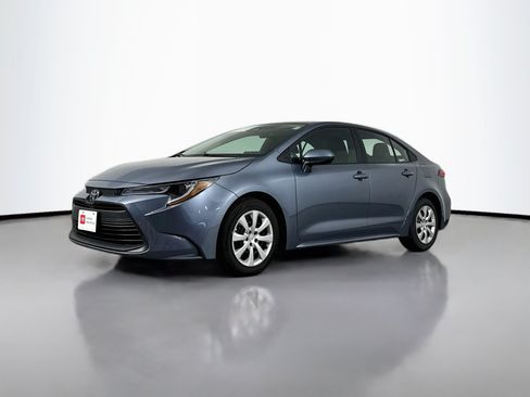 Certified 2026 Toyota Corolla LE FWD image 3