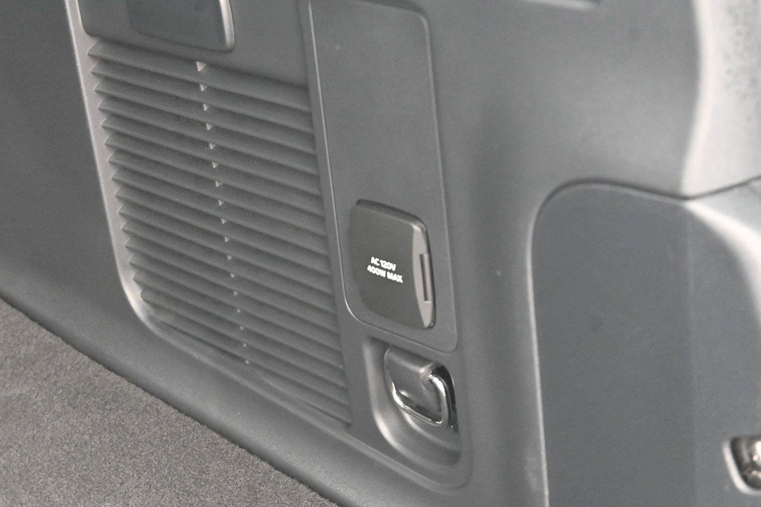 Used 2026 Lincoln Navigator L Black Label AWD/4WD image 12