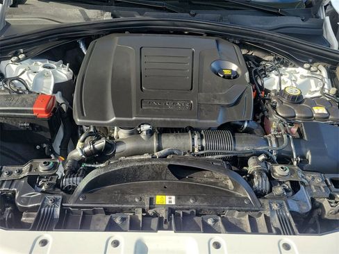 Used 2025 Jaguar F-PACE R-Dynamic S image 30