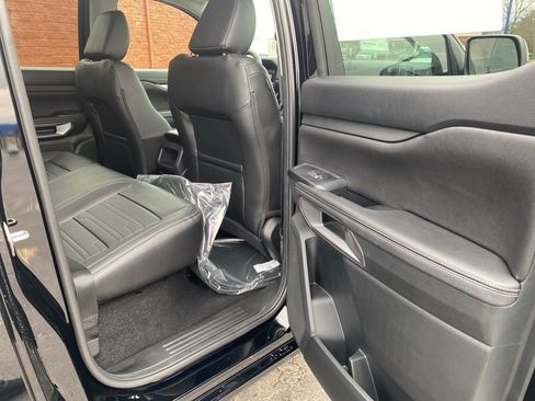 New 2025 Ford Ranger Lariat w/ Trailer Tow Package image 17