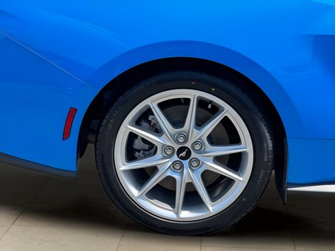 Used 2025 Ford Mustang GT Premium RWD image 37