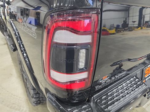 Used 2022 RAM 2500 Laramie w/ Night Edition image 34