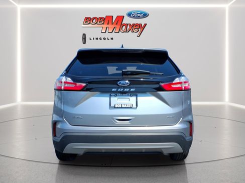 Used 2023 Ford Edge SEL w/ Convenience Package image 9